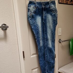 Stylish Blue Denim Women's Jeans